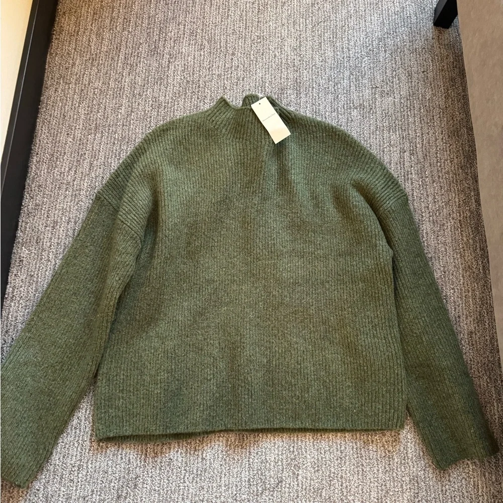 NWT Abercrombie Easy Funnel Neck Sweater - Picture 1 of 2
